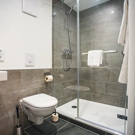 Nena Aparthotel 4*